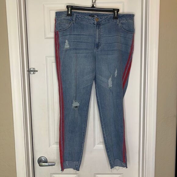 Fashion Nova Distressed Jeans Raw Hem Ankle Cutout - Picture 3 of 7